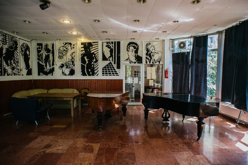 City Hostel Pest 35. Budapest Eksteriør bilde